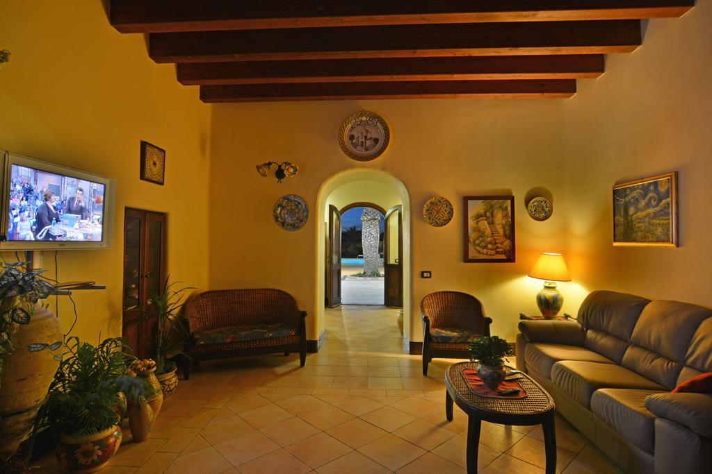 Casa Vacanze Torre Tabia Country house